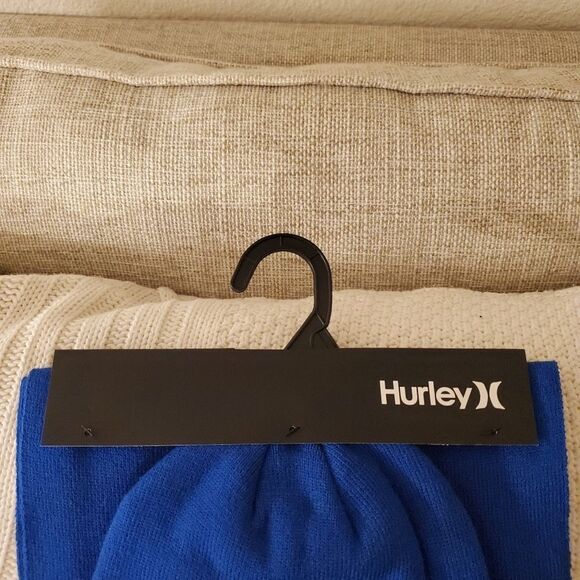 NEW! Hurley New Yorker Beanie & Scarf Set in Coastal Blue. New with tag! - Picture 7 of 12